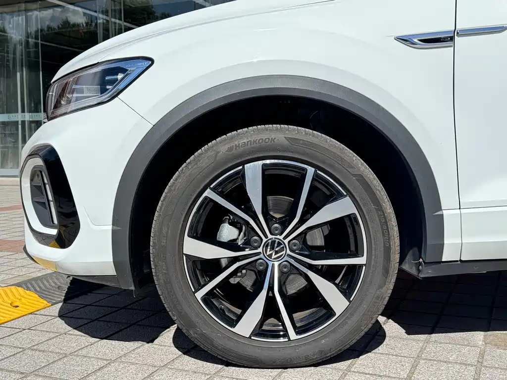 Volkswagen T-Roc 2025