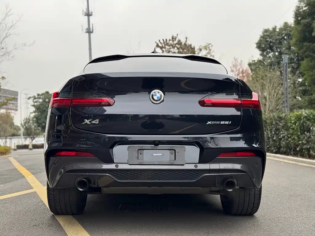 BMW X4 2021 — фото 12