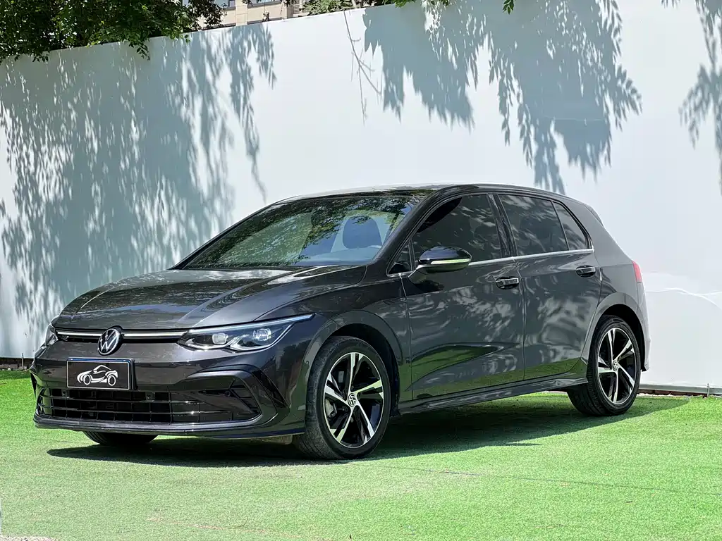 Volkswagen Golf 2023