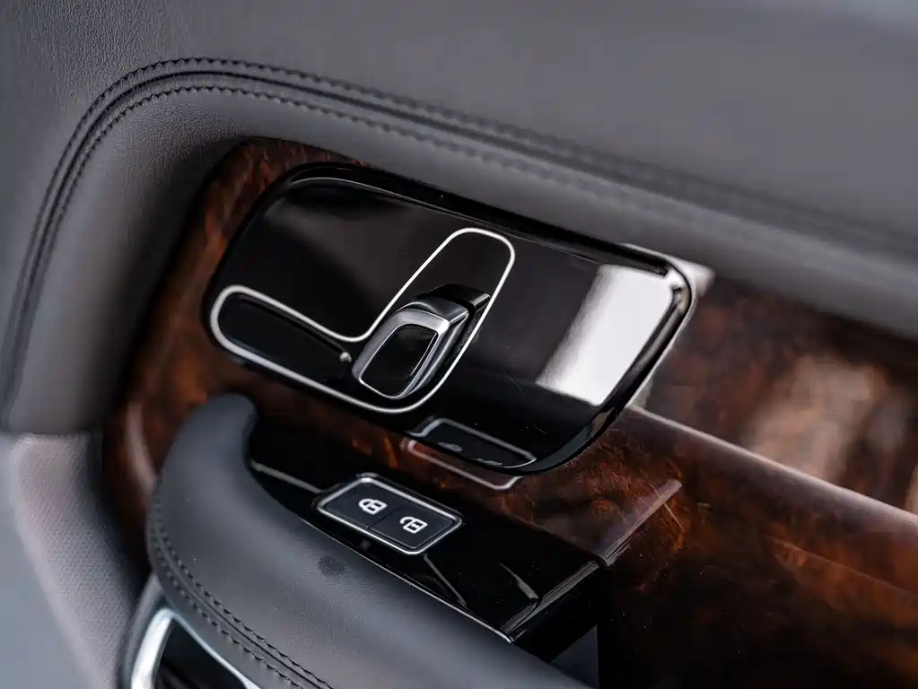 Land Rover Range Rover 2021 — фото 10