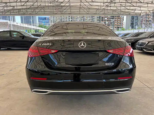 Mercedes-Benz C-Class 2024