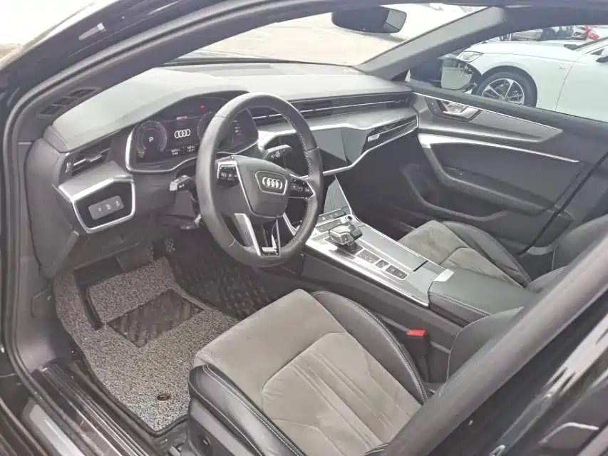Audi A6L 2020