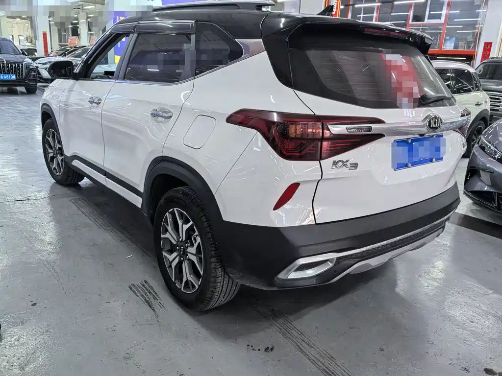 Kia KX3 2021 — фото 4