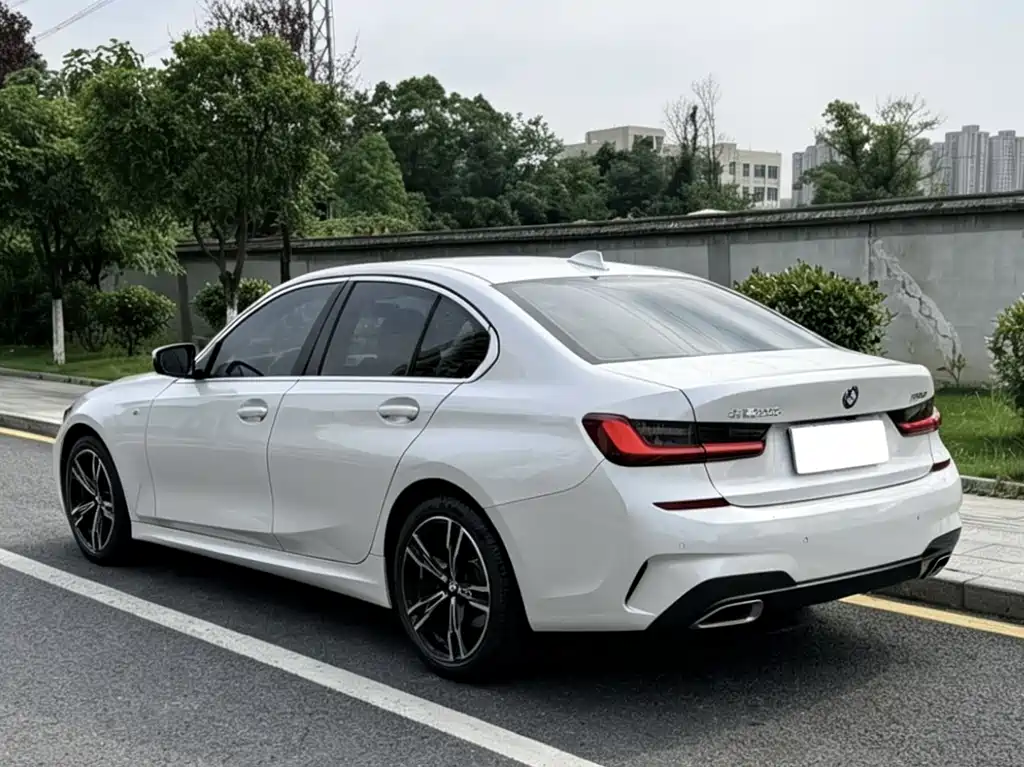 BMW 3 Series 2022