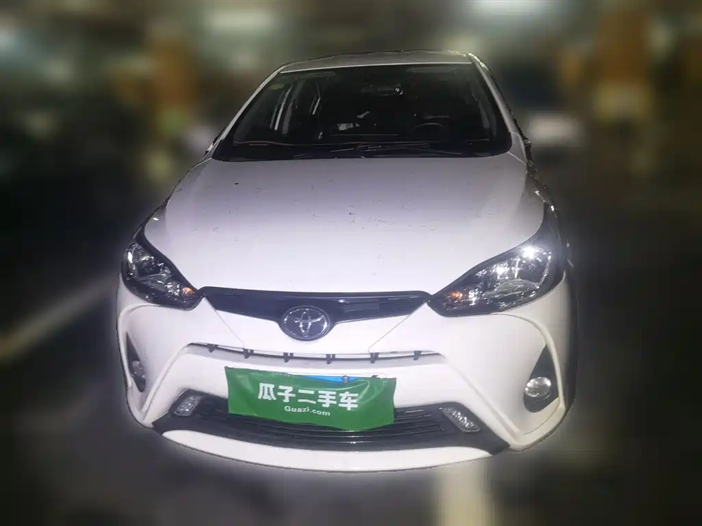 Toyota Yaris L 2019 — фото 2