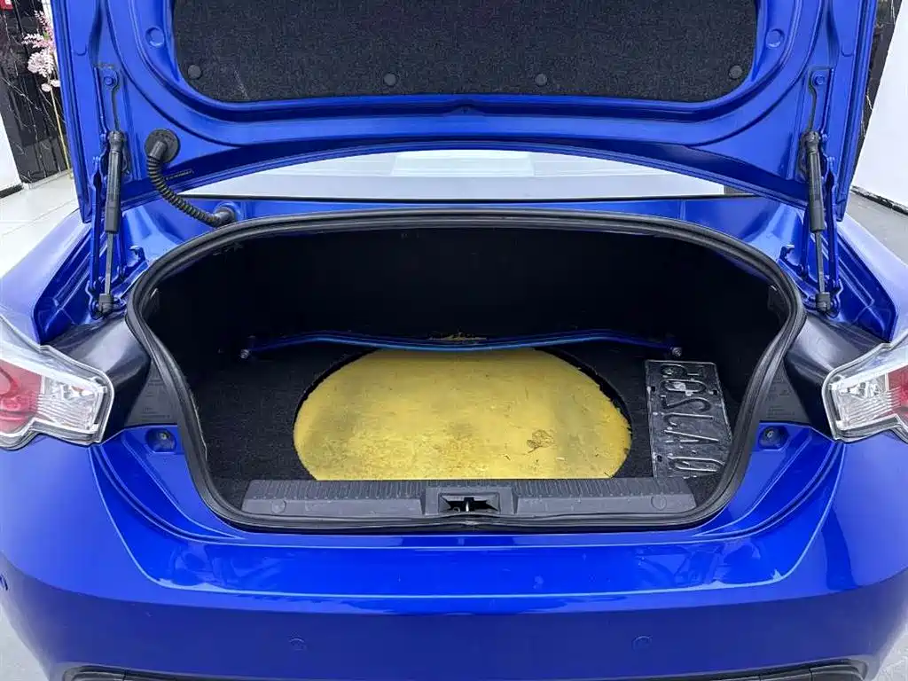 Subaru BRZ 2015 — фото 13