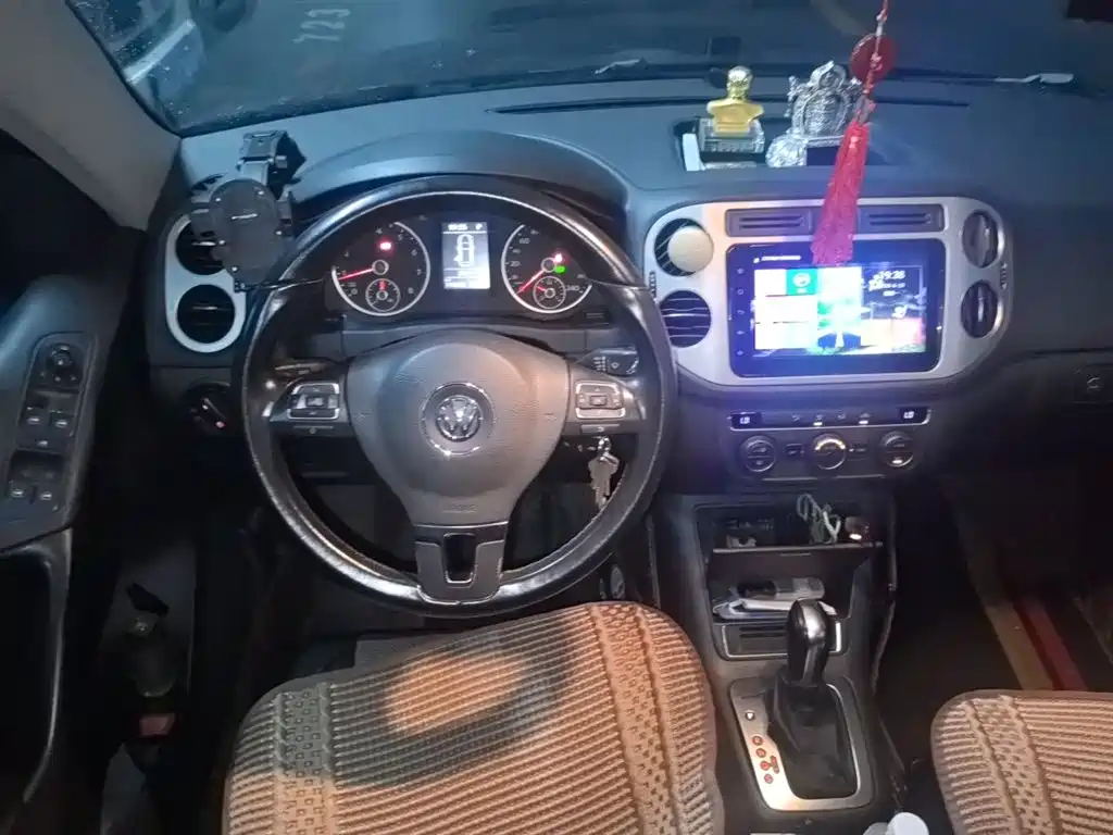 Volkswagen Tiguan 2015