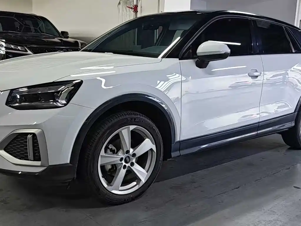 Audi Q2L 2021