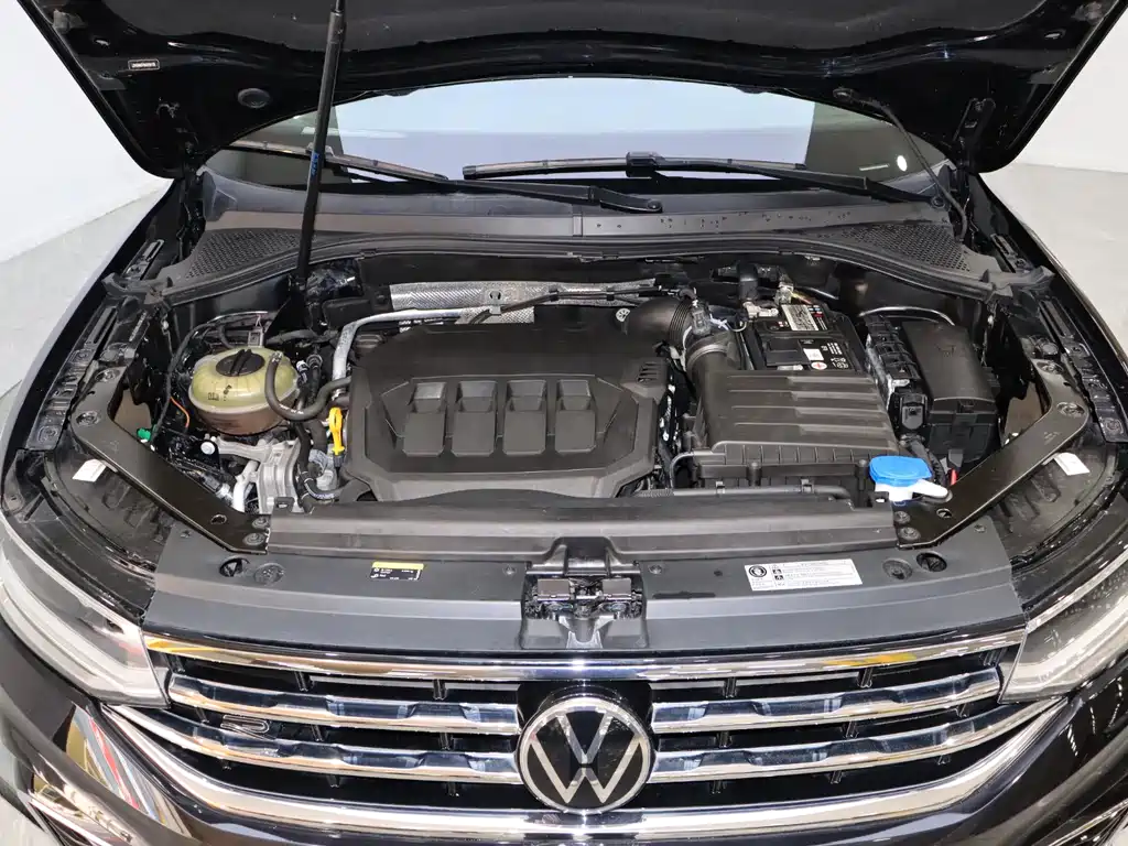 Volkswagen Tiguan X 2022 — фото 11