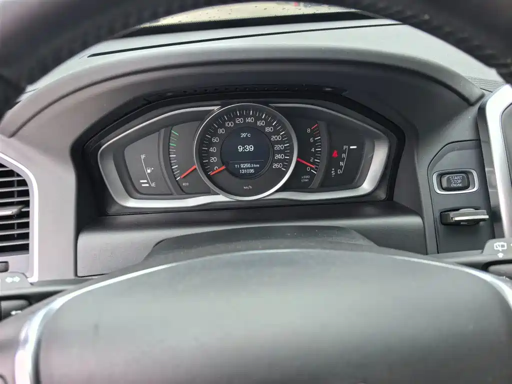 Volvo XC60 2013 — фото 14