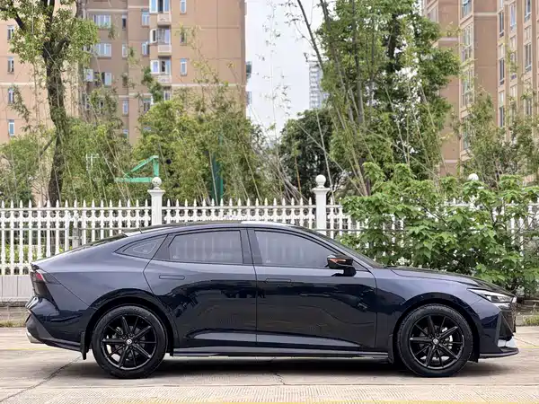 Changan UNI-V 2023