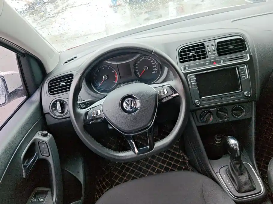 Volkswagen Polo 2019 — фото 15