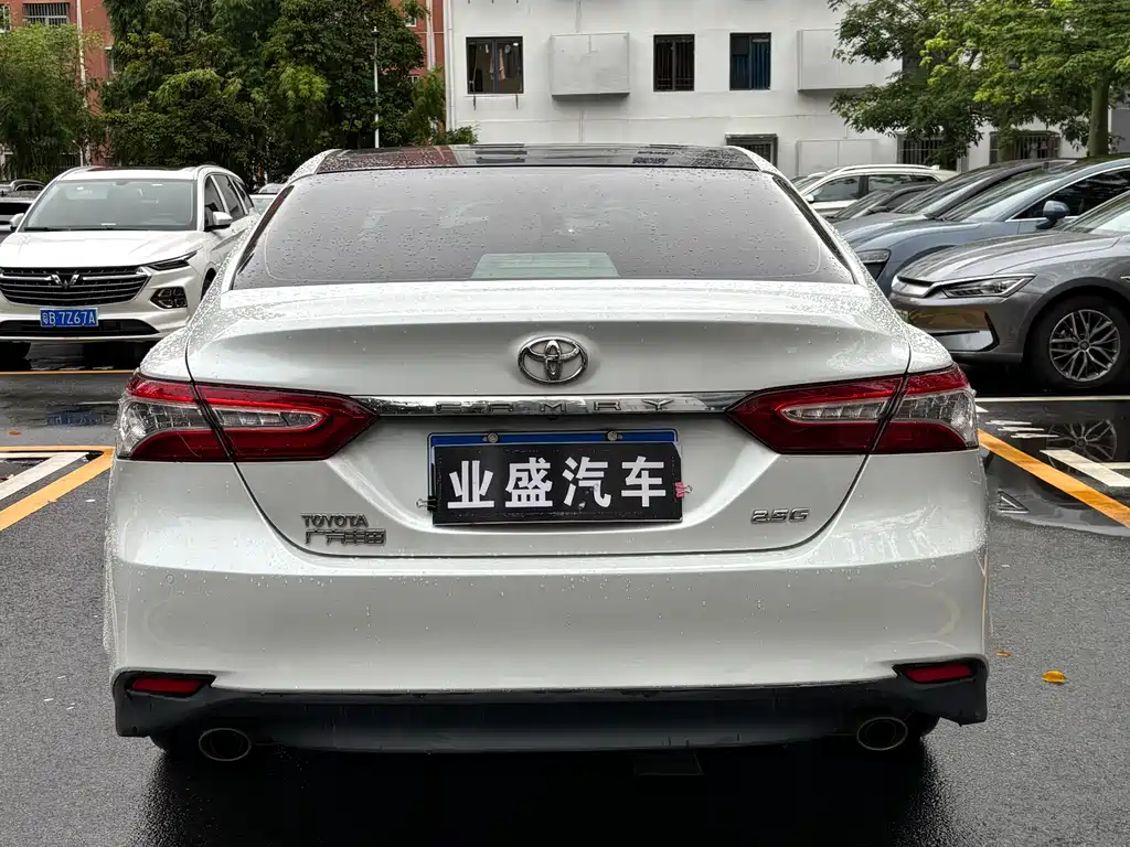 Toyota Camry 2018