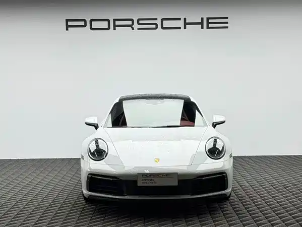 Porsche 911 2024