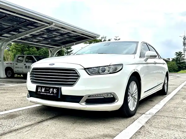 Ford Taurus 2016
