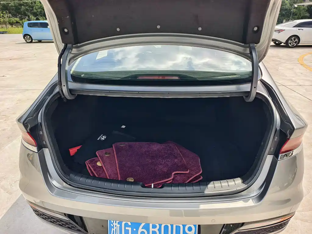 Hyundai Festa 2019 — фото 10