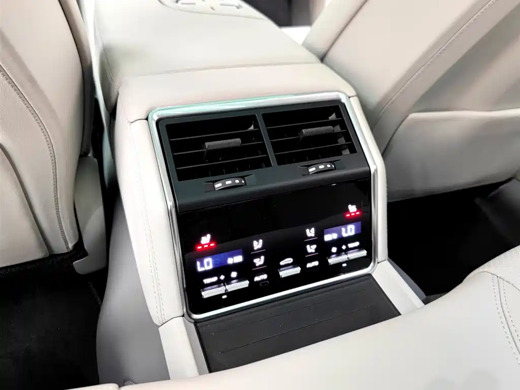 Porsche Panamera 2022 — фото 18