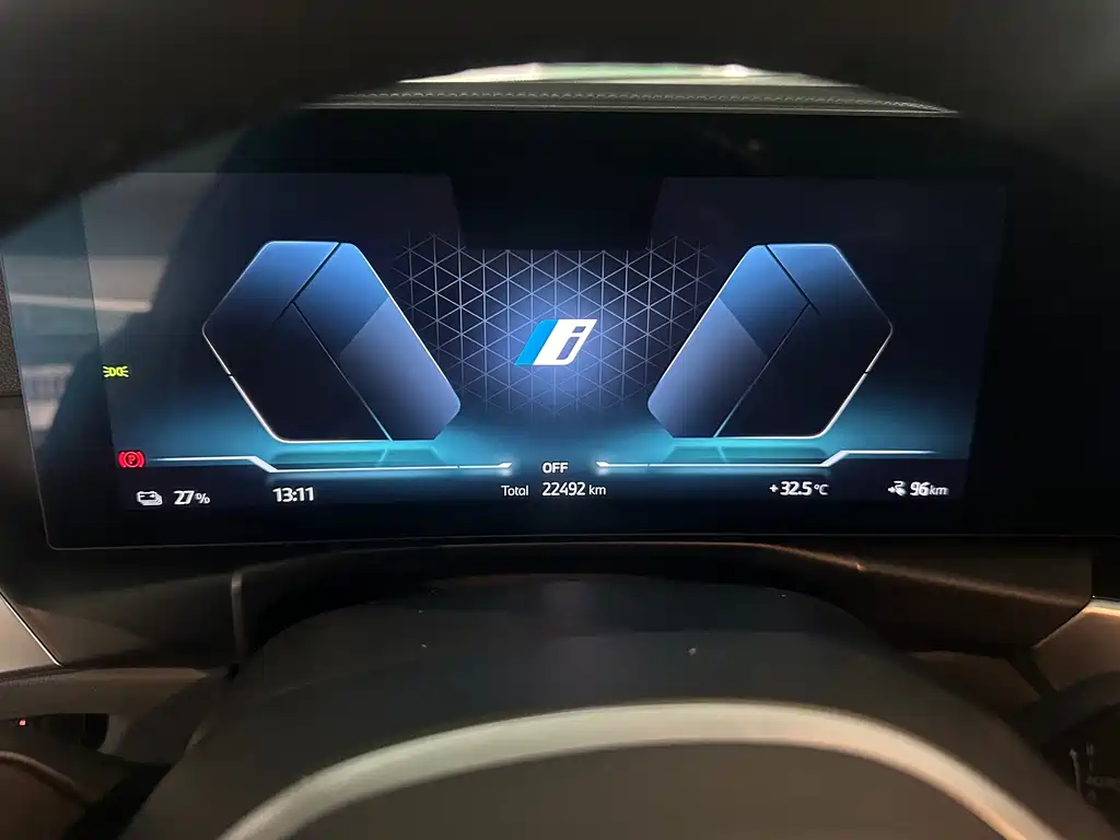 BMW i3 2023 — фото 11