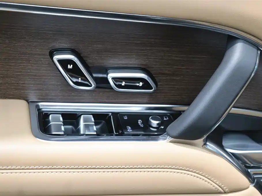Land Rover Range Rover 2024 — фото 12