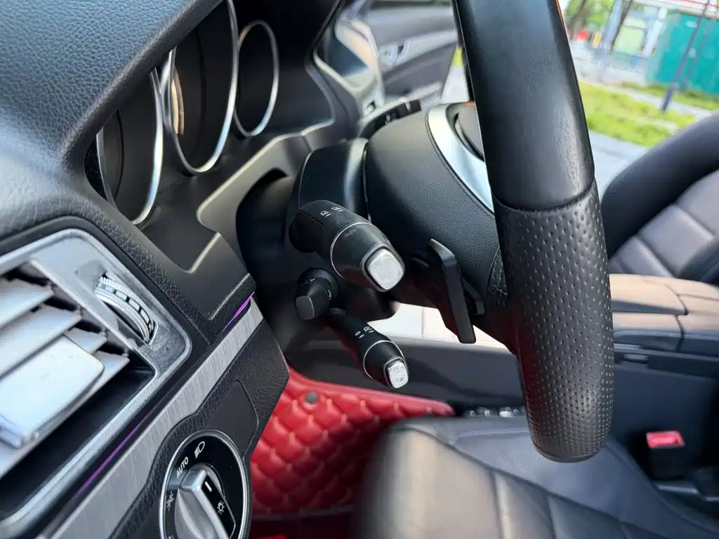Mercedes-Benz E-Class 2017 — фото 20