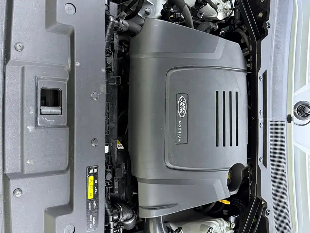 Land Rover Defender 2022 — фото 12