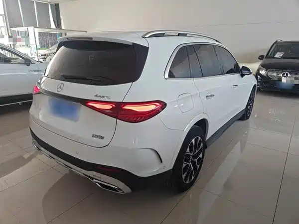 Mercedes-Benz GLC 2023