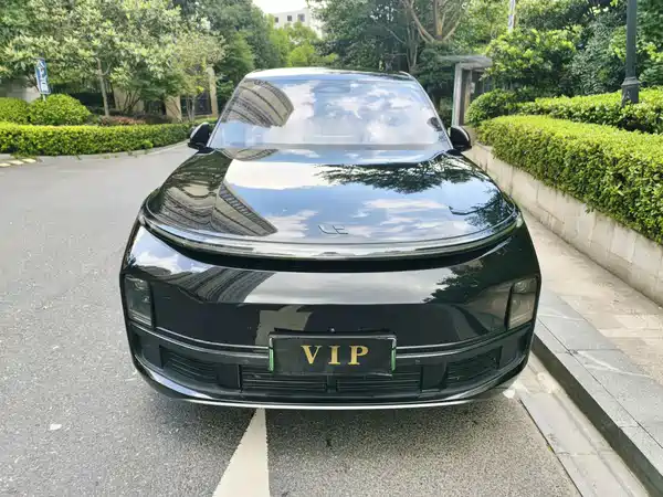 Li Auto L8 2023