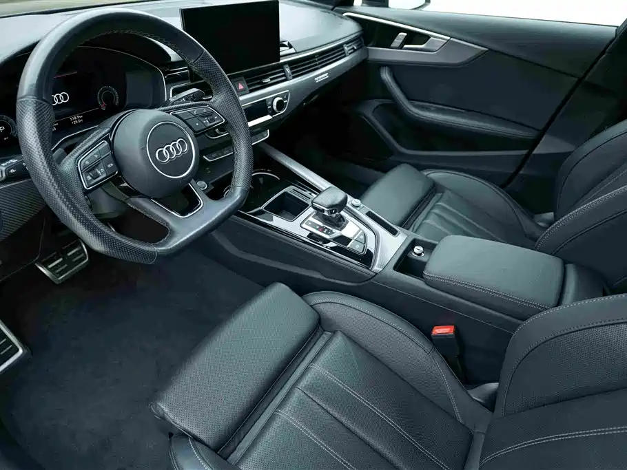 Audi A4L 2024 — фото 12