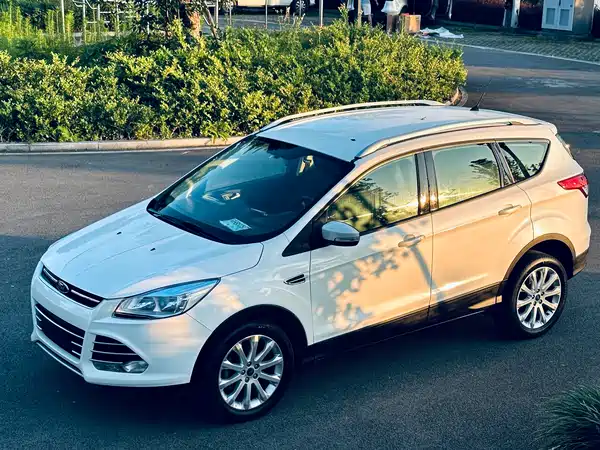 Ford Kuga 2014