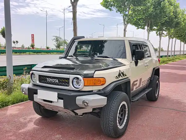 Toyota FJ Cruiser 2013