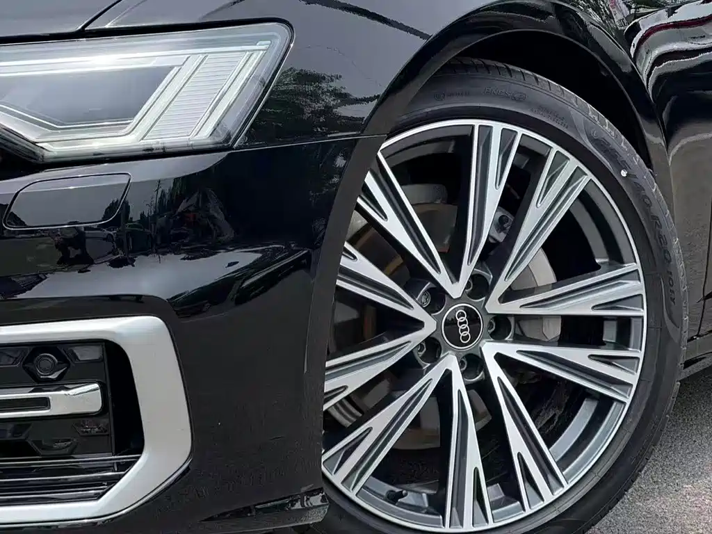 Audi A6L 2024 — фото 15