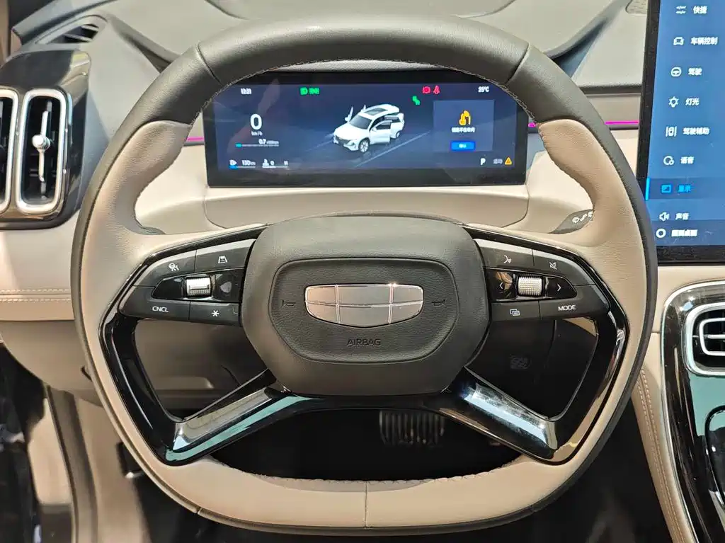 Geely Boyue L 2025 — фото 10