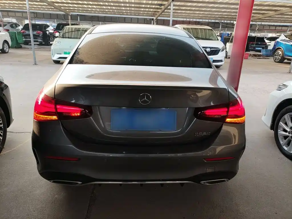Mercedes-Benz A-Class 2023 — фото 4