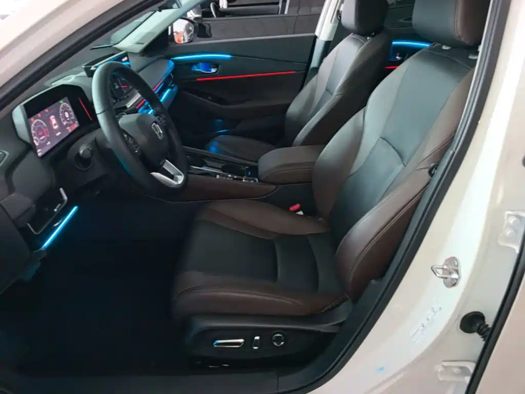Honda Inspire 2025 — фото 15