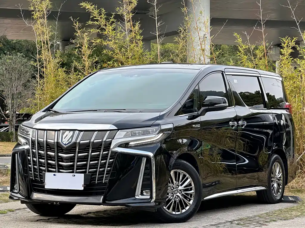 Toyota Alphard 2021 — фото 1