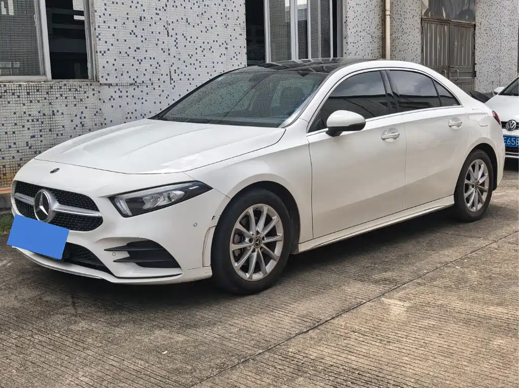 Mercedes-Benz A-Class 2023 — фото 1