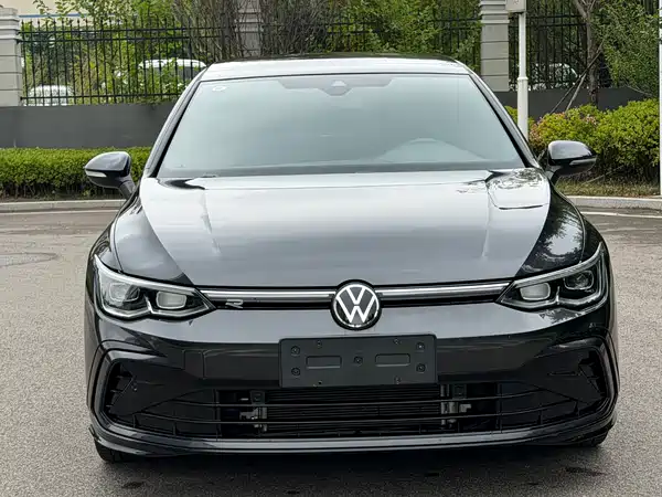 Volkswagen Golf 2022