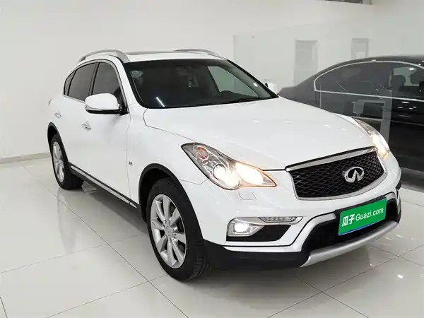 Infiniti QX50 2015