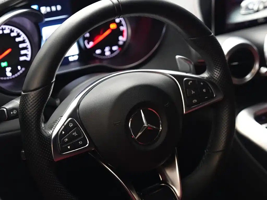 Mercedes-Benz AMG GT 2018 — фото 9