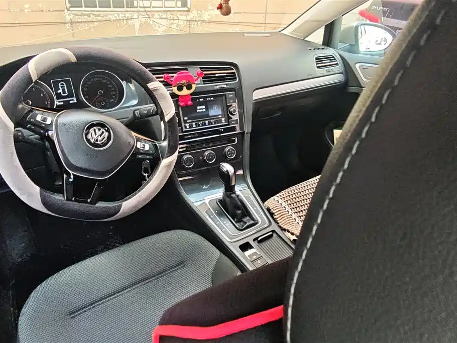 Volkswagen Golf 2018 — фото 12