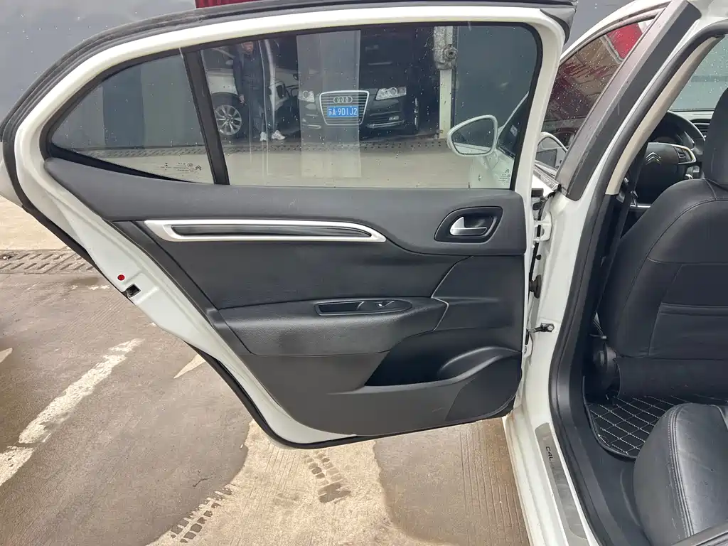 Citroen C4L 2015 — фото 10