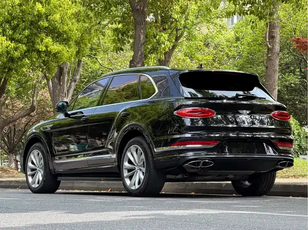 Bentley Bentayga 2023