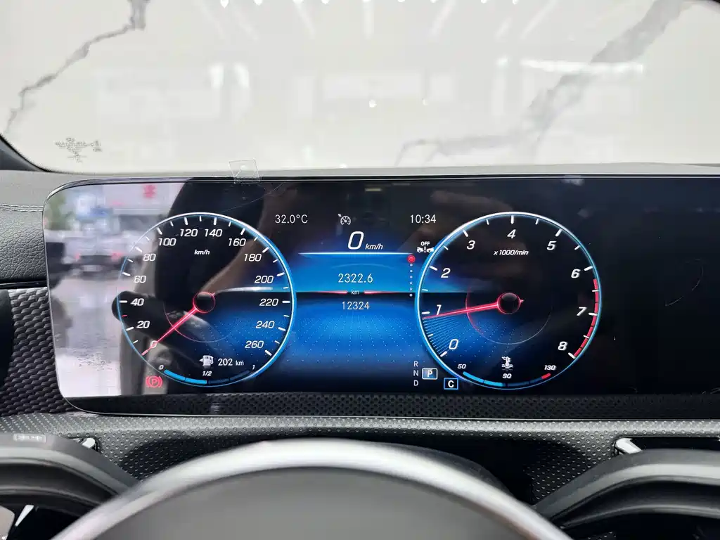 Mercedes-Benz A-Class 2023 — фото 14
