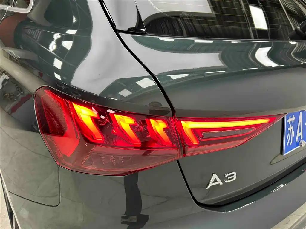 Audi A3 2023 — фото 19