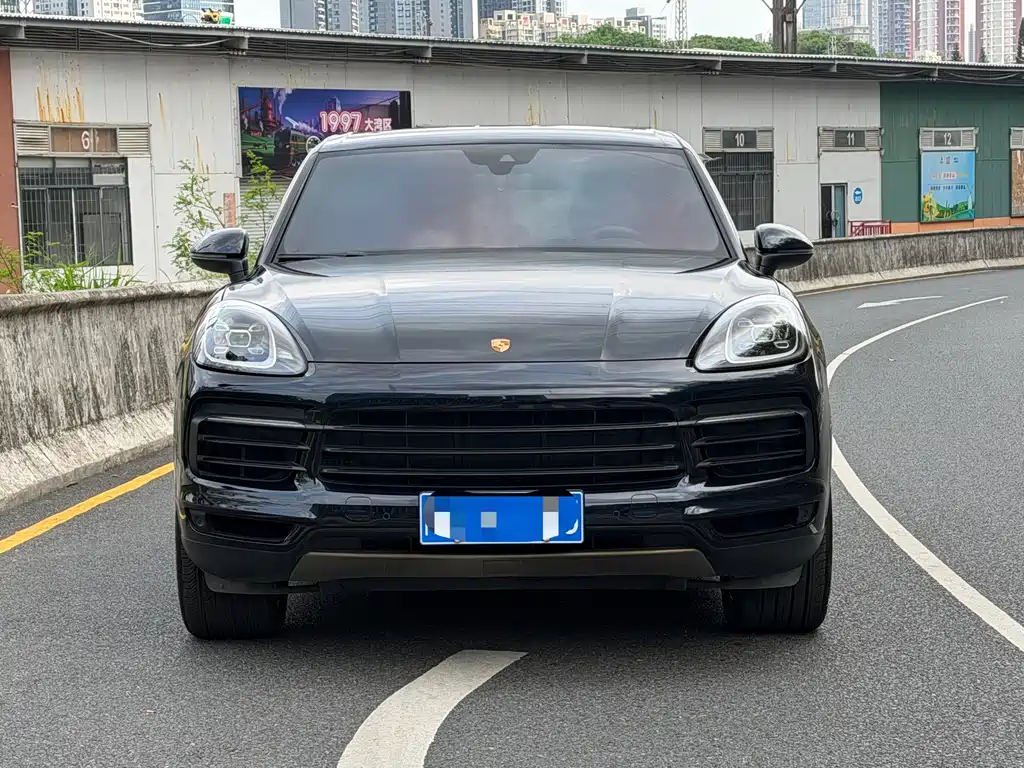 Porsche Cayenne 2021 — фото 2