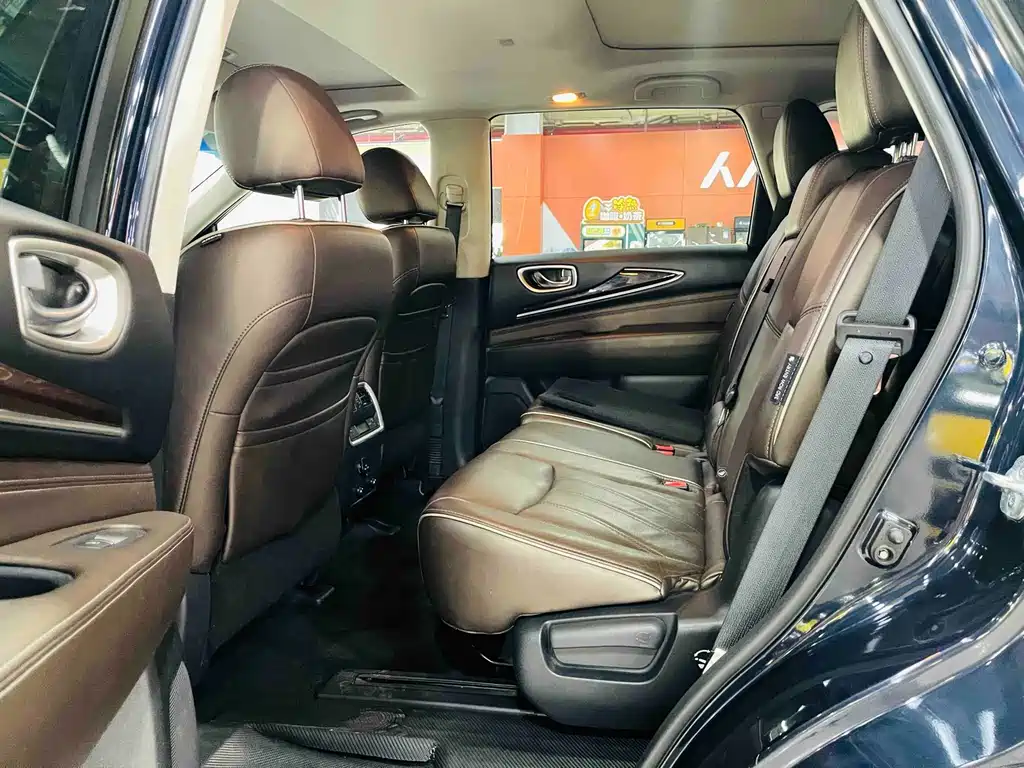 Infiniti QX60 2018 — фото 16