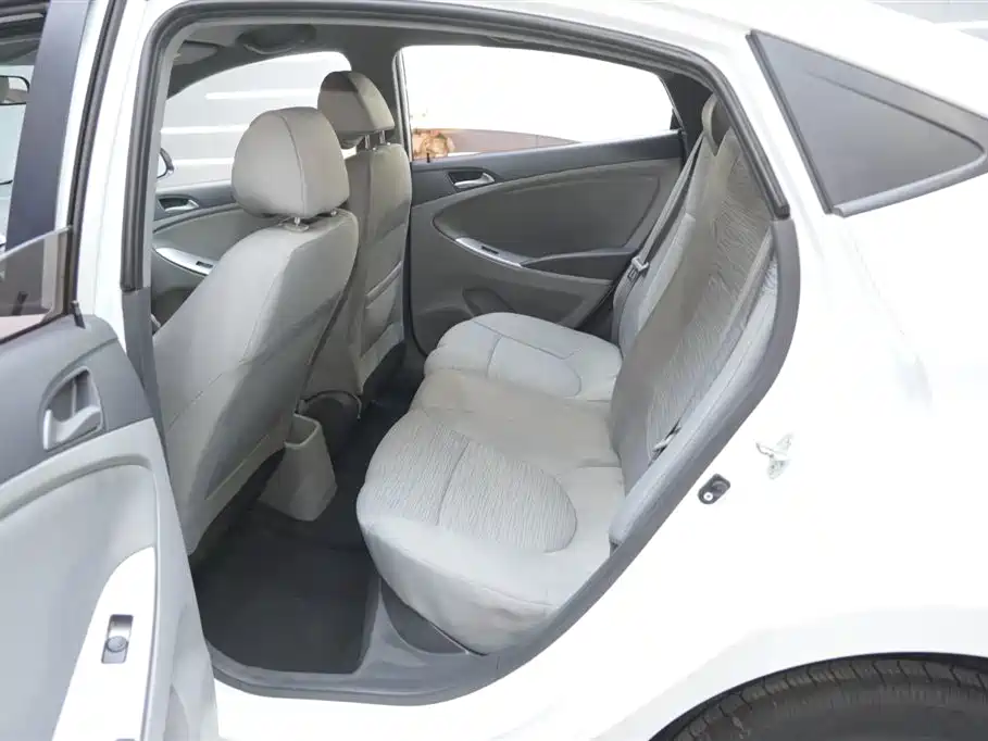 Hyundai Verna 2019 — фото 15