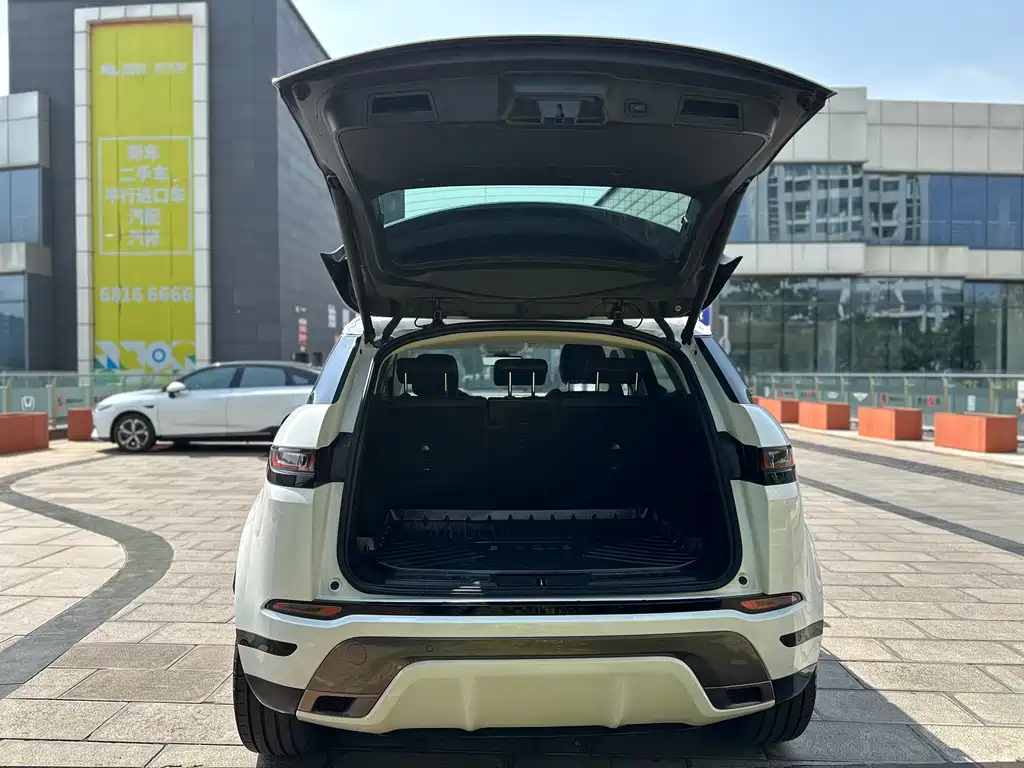 Land Rover Evoque 2020 — фото 12