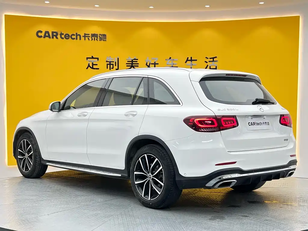 Mercedes-Benz GLC 2020 — фото 34