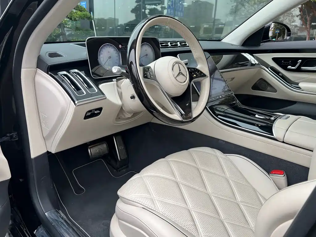 Mercedes-Benz Maybach S-Class 2023